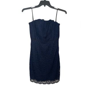 Diane Von Furstenberg Walker, navy blue lace strapless dress sz 8
